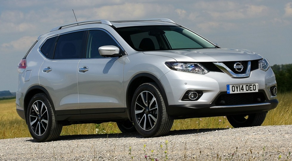 На фото: Nissan X-Trail текущего поколения