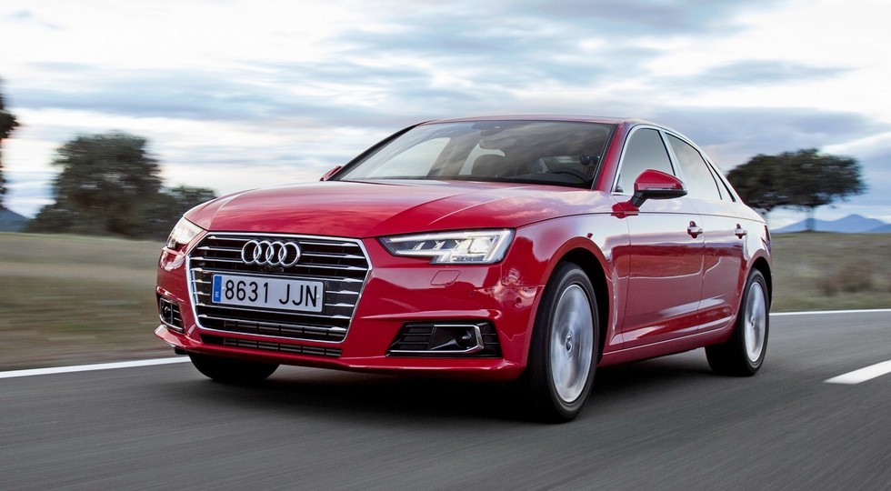 На фото: Audi A4'2015