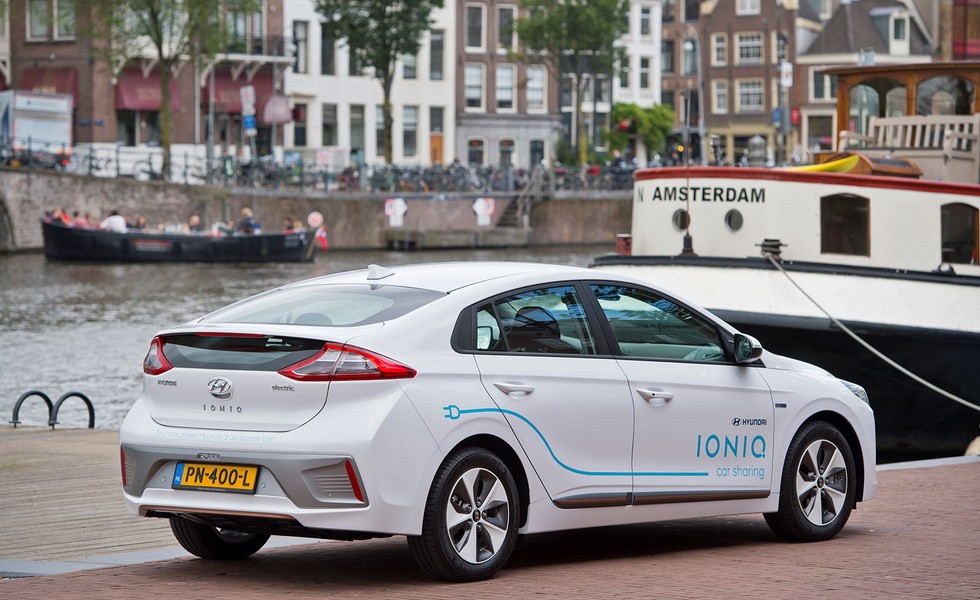 hyundai-ioniq-1