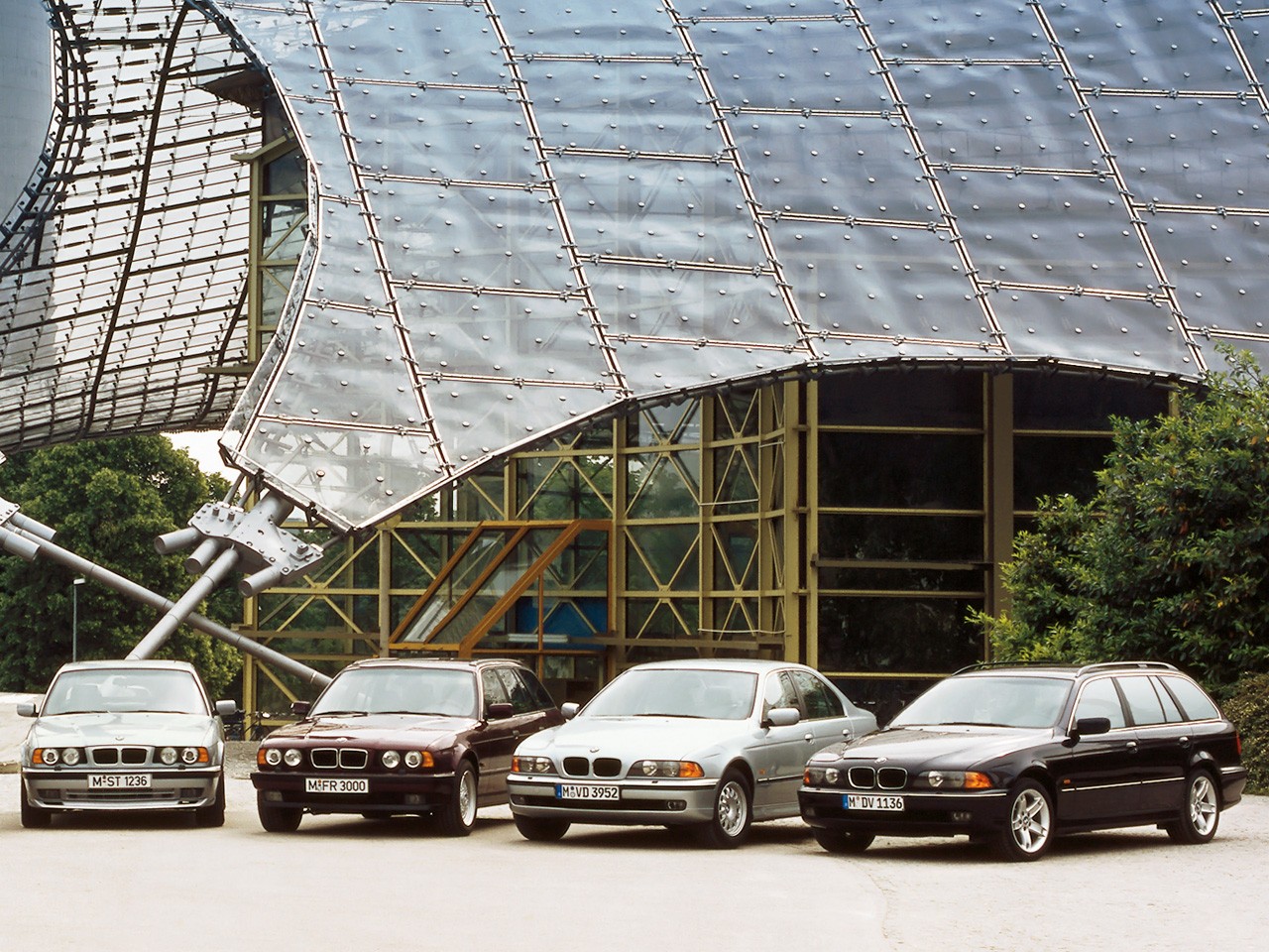 BMW 5 Серии E34 – Технические характеристики и история легендарной «тридцатьчетверки»