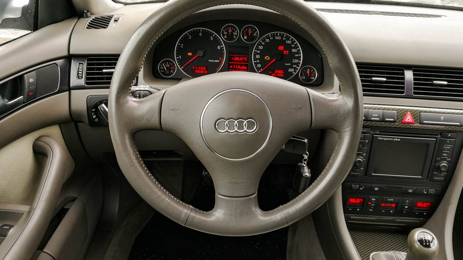 Audi A6 II руль