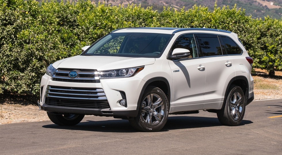 На фото: Toyota Highlander