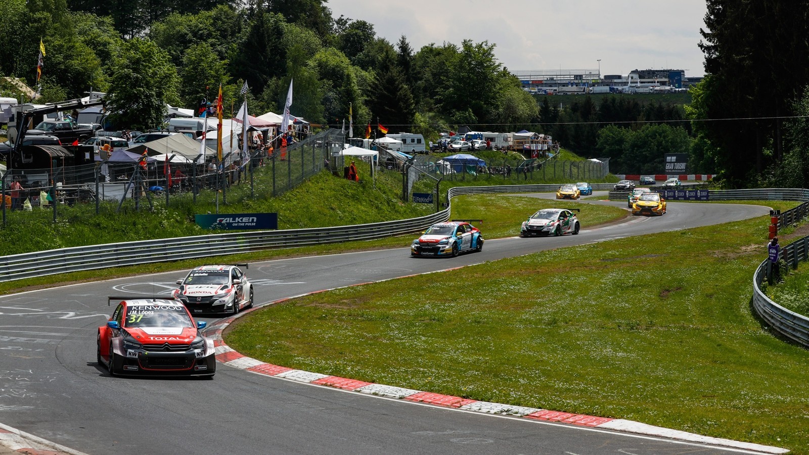 Лопес записал на свой счёт победный дубль на этапе WTCC в Германии