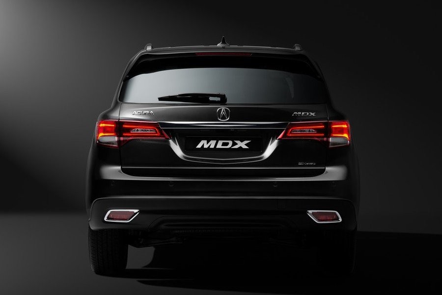 Acura представила в России новый MDX