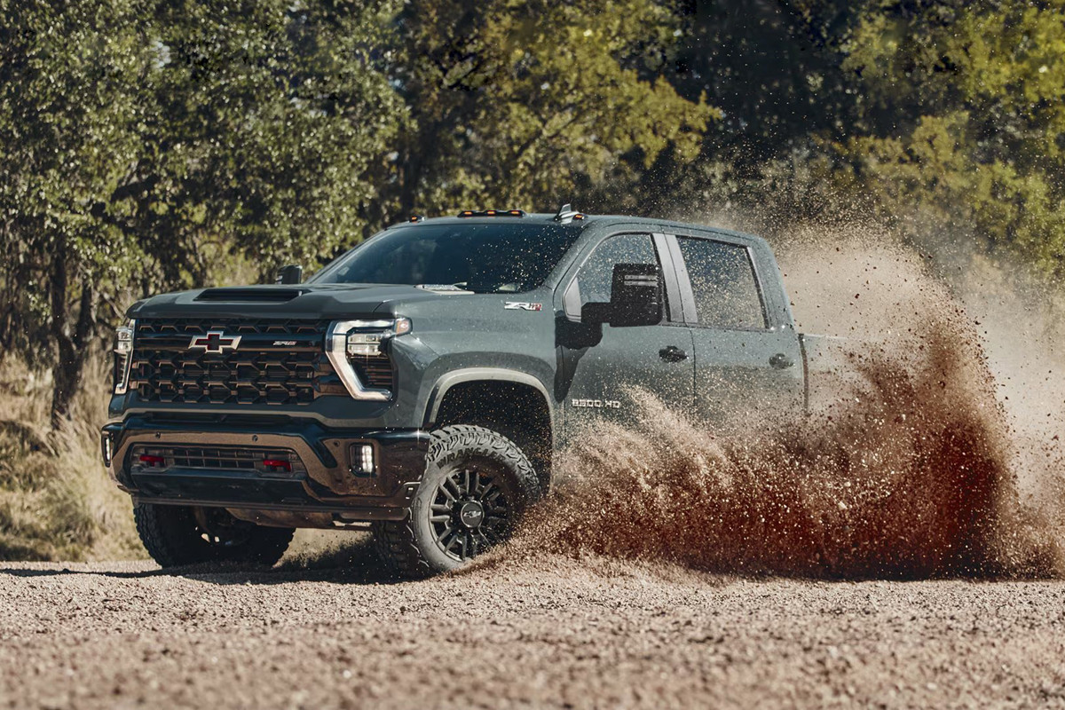 GM анонсировал новый турбодизель V8 Duramax для Chevrolet Silverado HD и GMC Sierra HD