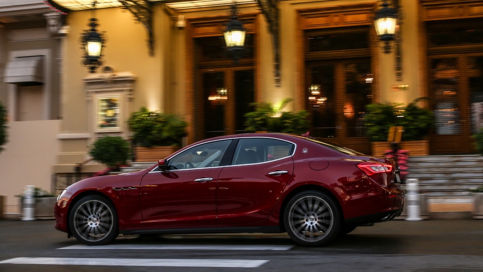 Maserati ghibli обзор