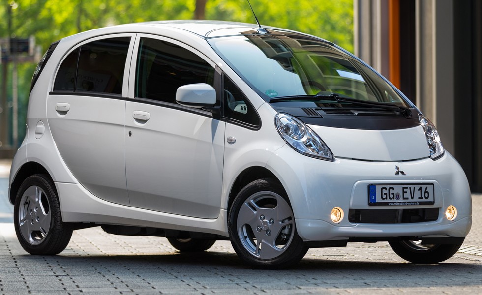 На фото: Mitsubishi i-MiEV