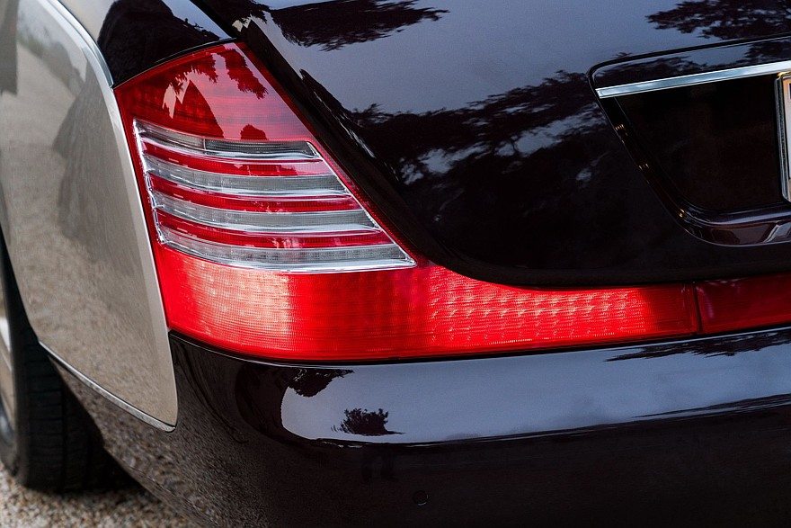 Необычное решение задней оптики – соединяющий её нижний светоблок