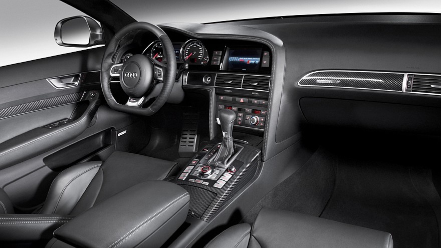 Седан Audi RS6 (C9): новые изображения