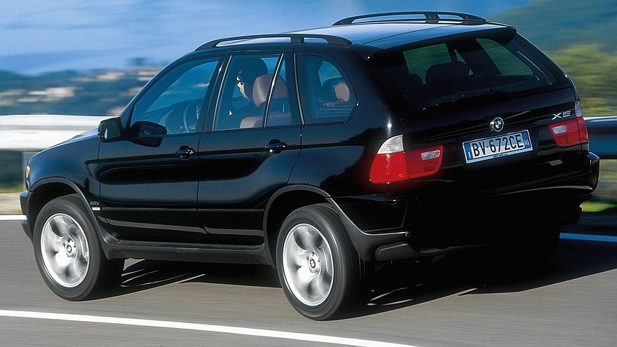 На фото: BMW X5 3.0d (E53) '2001–03