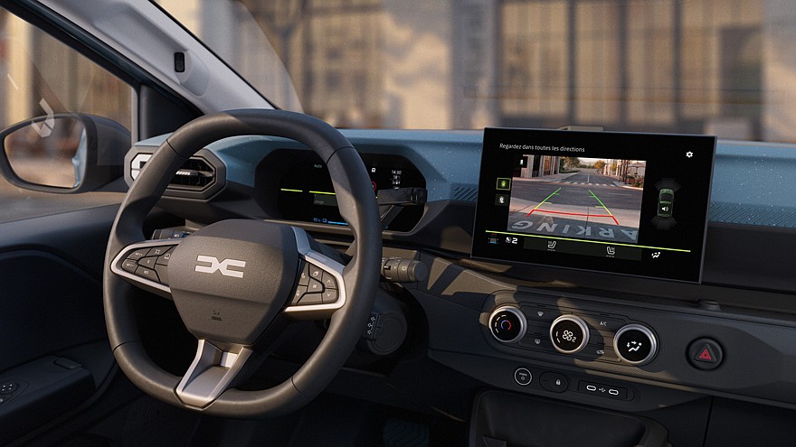 На фото: салон Dacia New Spring