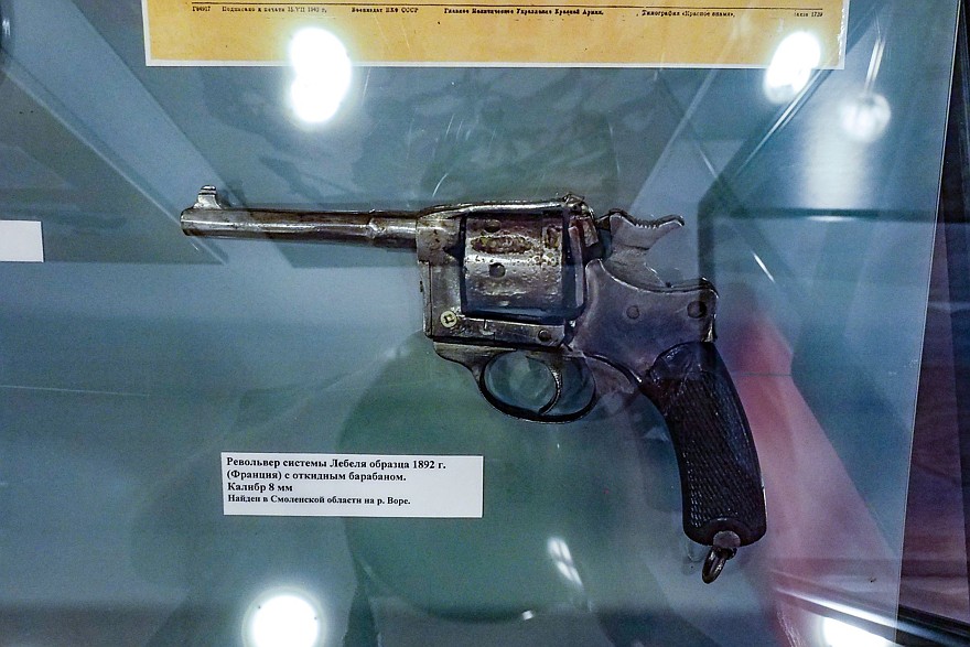 По Волоколамскому шоссе: первая ГЭС, две усадьбы и «штурмгешутц»