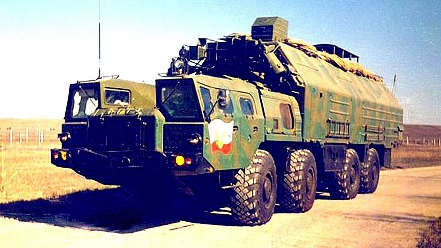 Машина боевого управления в неостекленном кузове на автомобиле МАЗ-543А