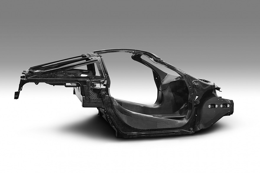 7377-040117_McLaren+Automotive+Announces+Second-Generation+Super+Series_Monocage+II+image_final