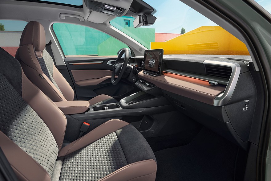 На фото: салон Skoda Epiq