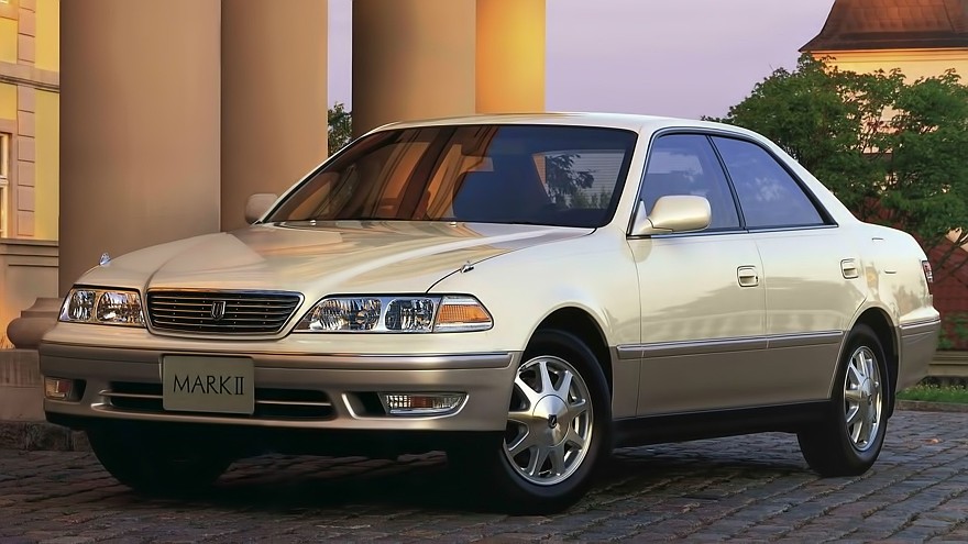 На фото: Toyota Mark II '1996–1998