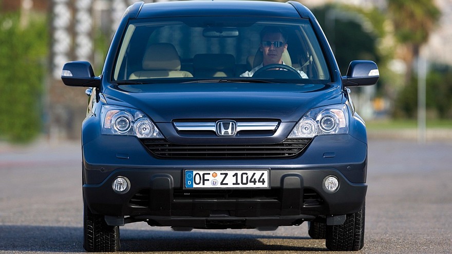 На фото: Honda CR-V '2006–09