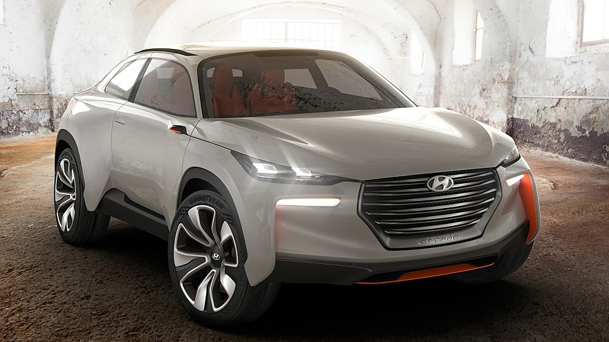 На фото: Hyundai Intrado Concept '2014. Заужение фар стало трендом Хёндэ после премьеры этого шоу-кара