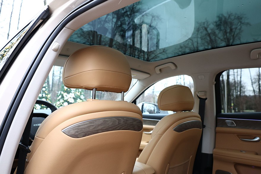 Выбираем кроссовер для дальних поездок: батарея, зарядка и запас хода от 1000 км