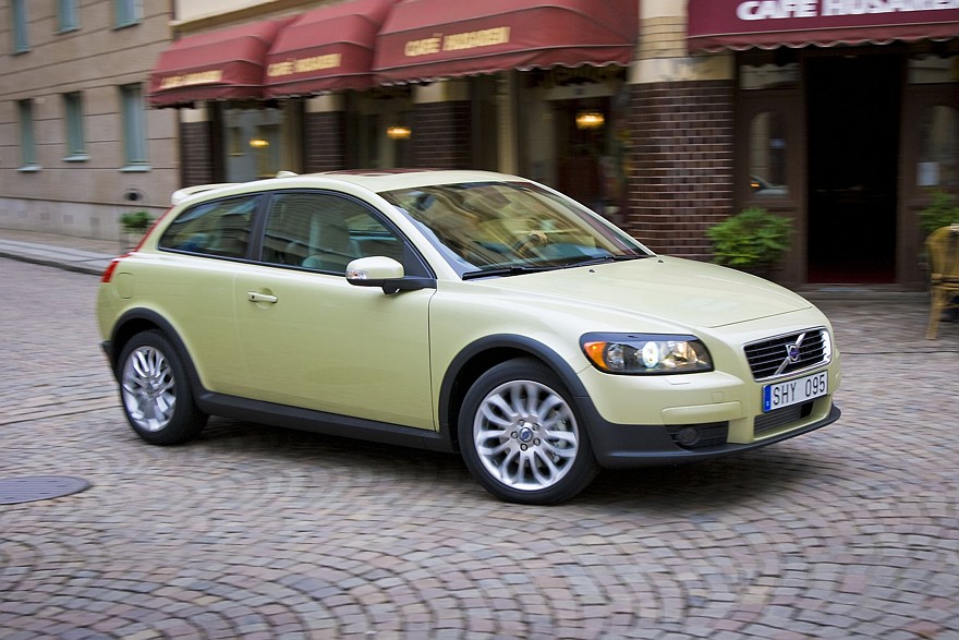 Купе несбывшихся надежд: как появился Volvo C30 и почему он провалился