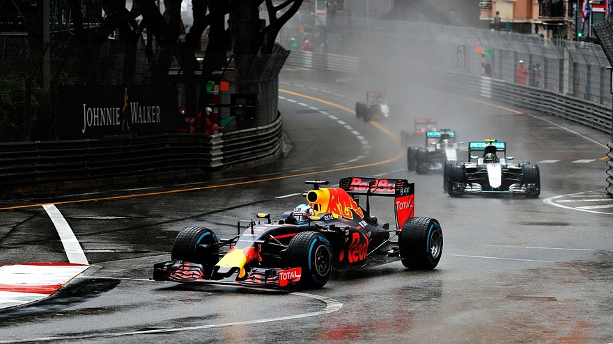 Даниэль Риккардо лишился победы на Гран-при Монако из-за ошибки команды
