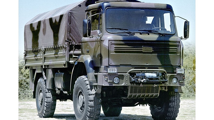 Средний 235-сильный грузовик BMC 235-16 первого поколения