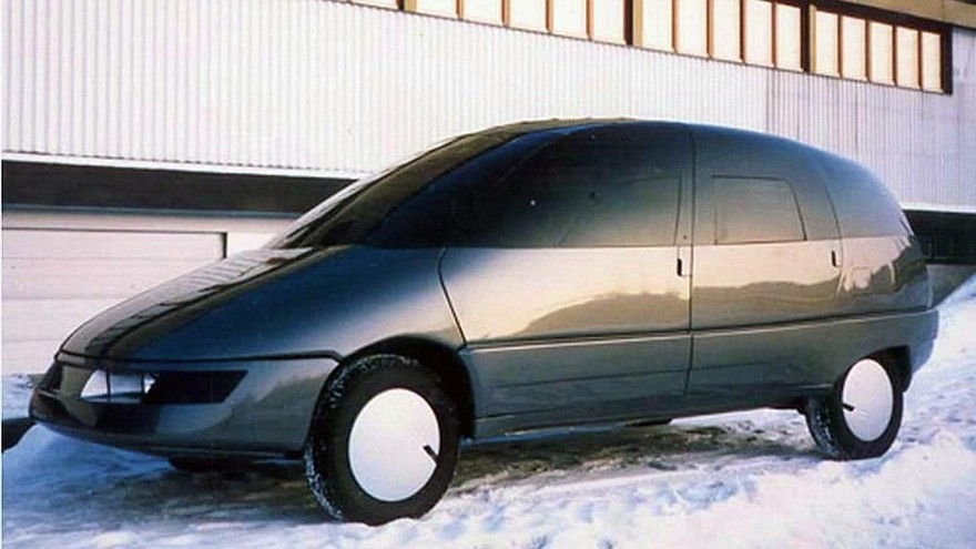 На фото: перспективный автомобиль «Охта» (ходовой макет)