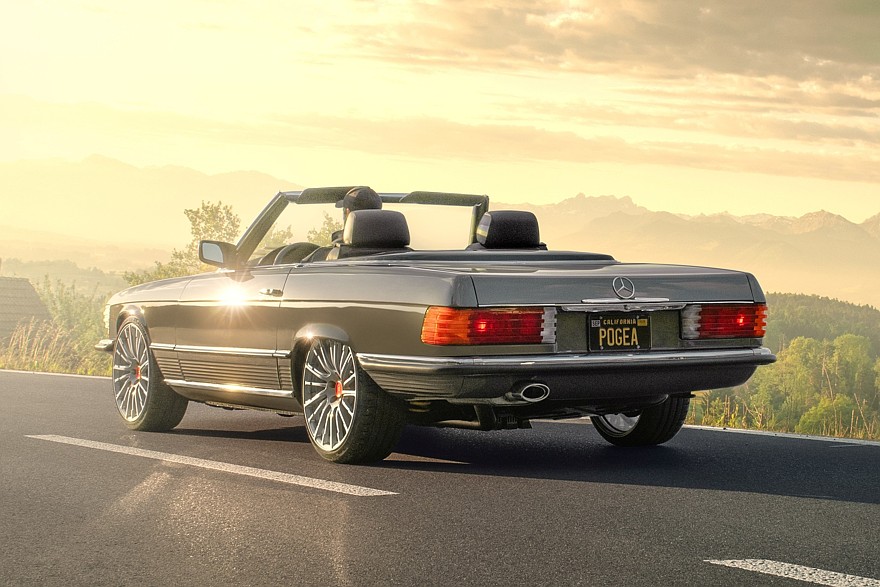 Тюнеры переходят на классику: рестомод от Pogea на базе Mercedes-Benz 450 SL