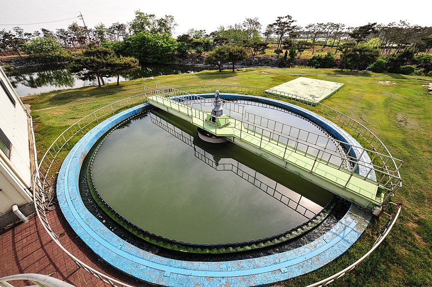Система очистки сточных вод на заводе Kia в районе Хвасунг
