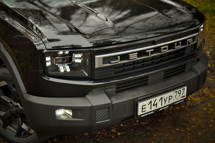 Меньше бутафории, больше смысла: тест-драйв Jetour T1