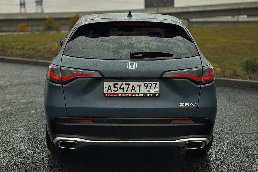 Японский минимализм с европейским лицом: тест-драйв Honda ZR-V
