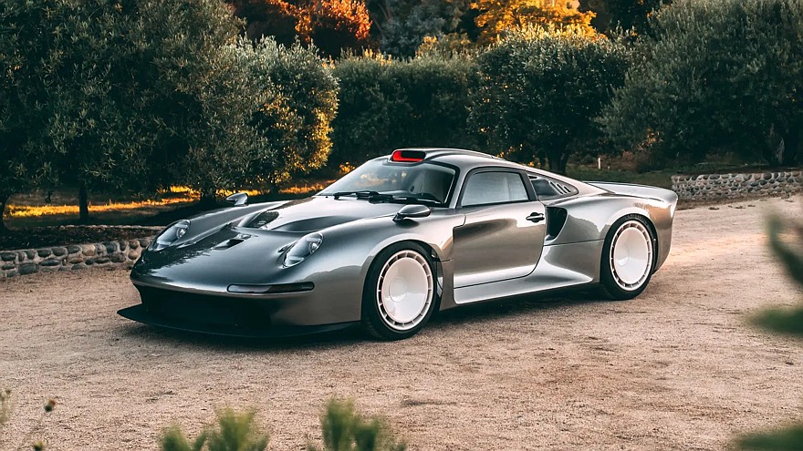 Tuthill GT One: британский суперкар по мотивам гоночного Porsche 911 GT1 из лихих 90-х9