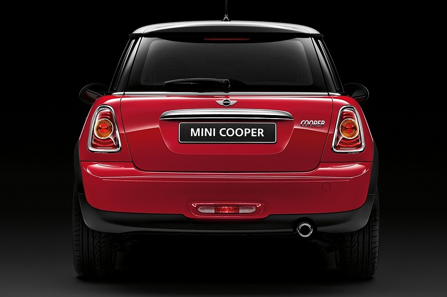 Mini Cooper (R56) '2010–14 красный сзади