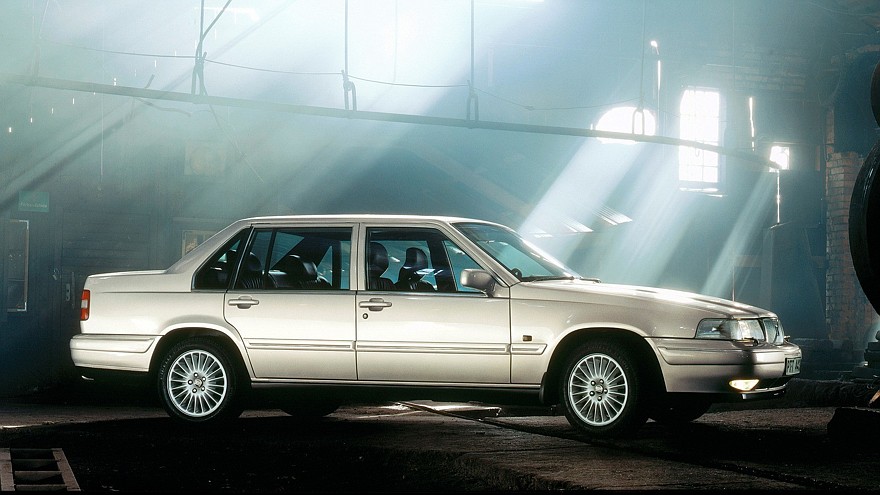 На фото: Volvo 960 '1994–96