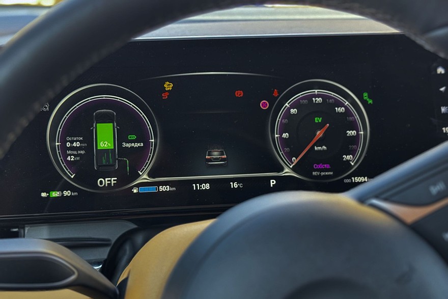 У нас есть премиальный минивэн дома: тест-драйв Voyah Dream