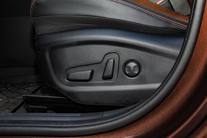 Старый, добрый, дорогой: тест-драйв Solaris HC