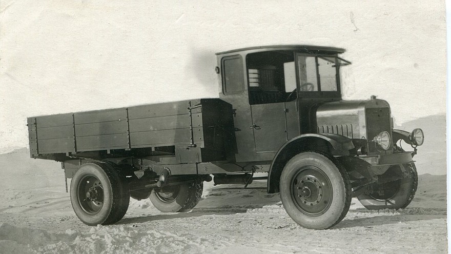 Автомобиль Я-3 первой отечественной конструкции, выпускался с 1925 по 1928 гг.