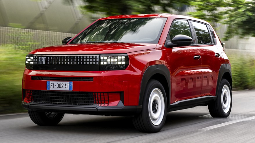 Обычный хэтчбек Fiat Grande Panda