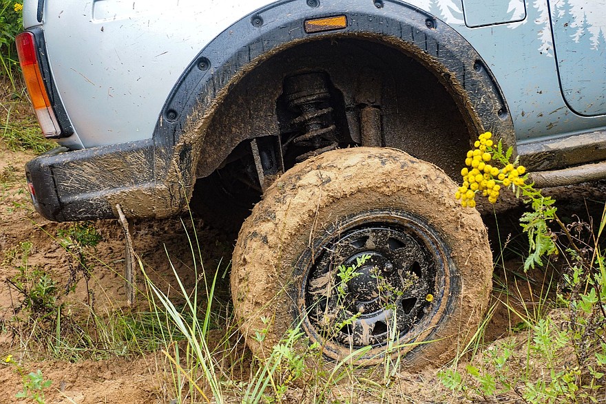 С завода – в грязь: тест-драйв Нива Тайга компании Промтех
