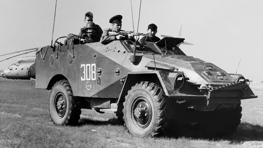На фото: ГАЗ 40 (БТР 40) '1950–60
