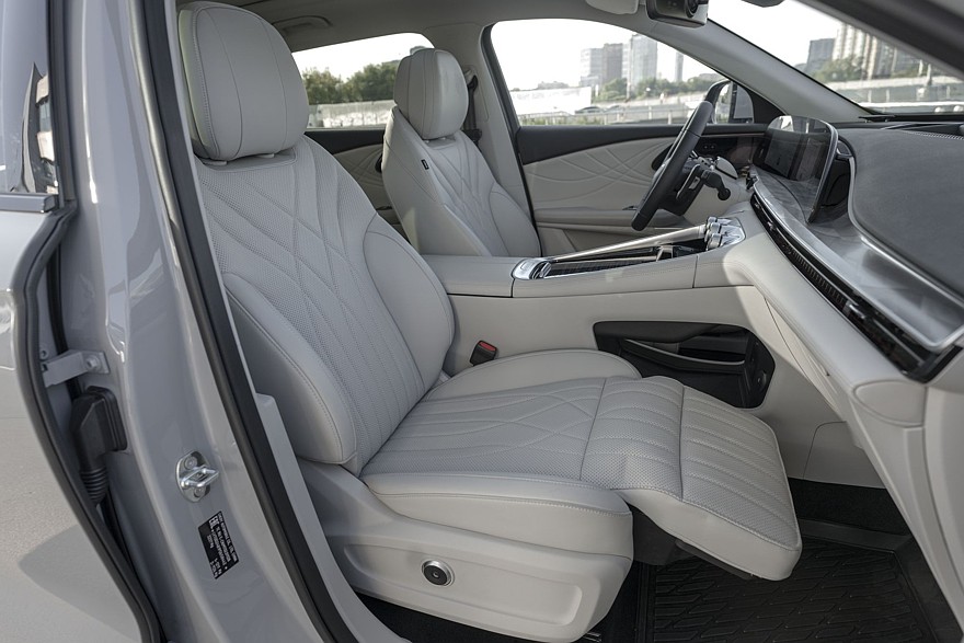 Компас покупателя: какая комплектация Exeed RX подойдет вам идеально