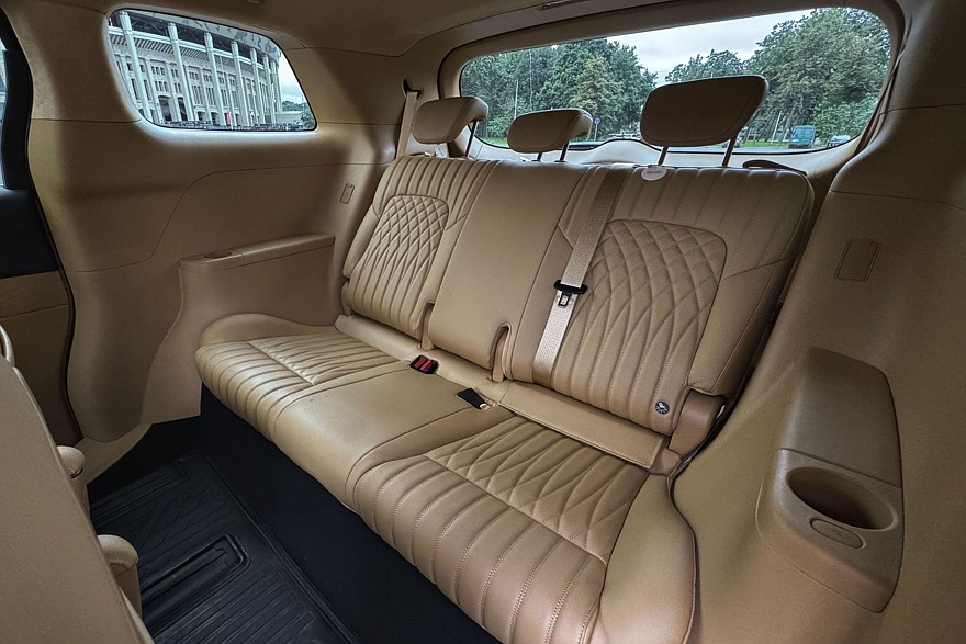 У нас есть премиальный минивэн дома: тест-драйв Voyah Dream