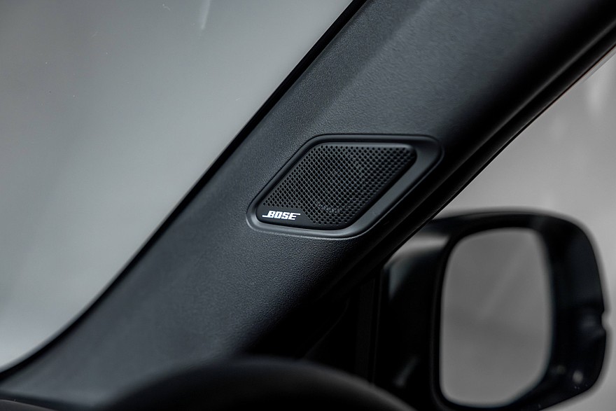 На фото: салон Honda Super-N