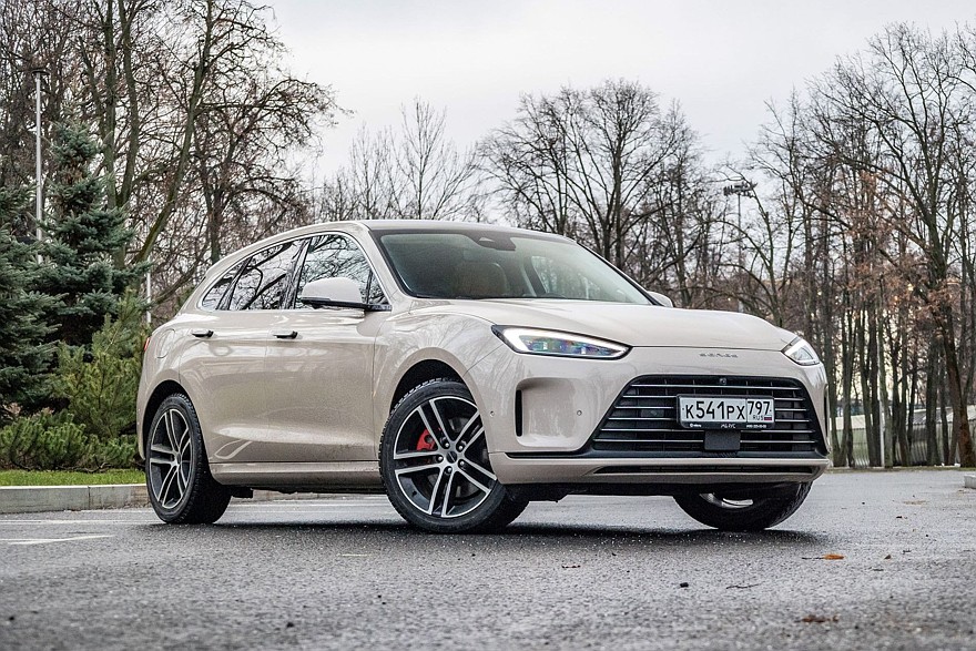 Выбираем кроссовер для дальних поездок: батарея, зарядка и запас хода от 1000 км