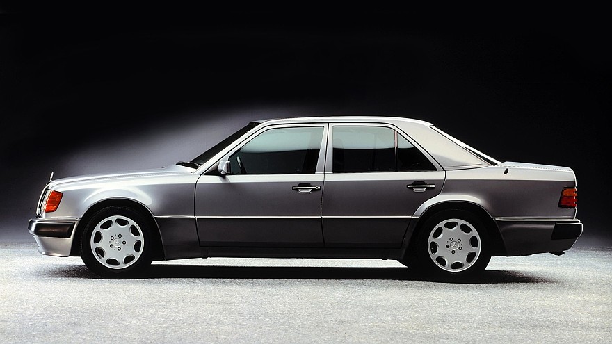 На фото: Mercedes-Benz 500 E (W124) '1990–1993