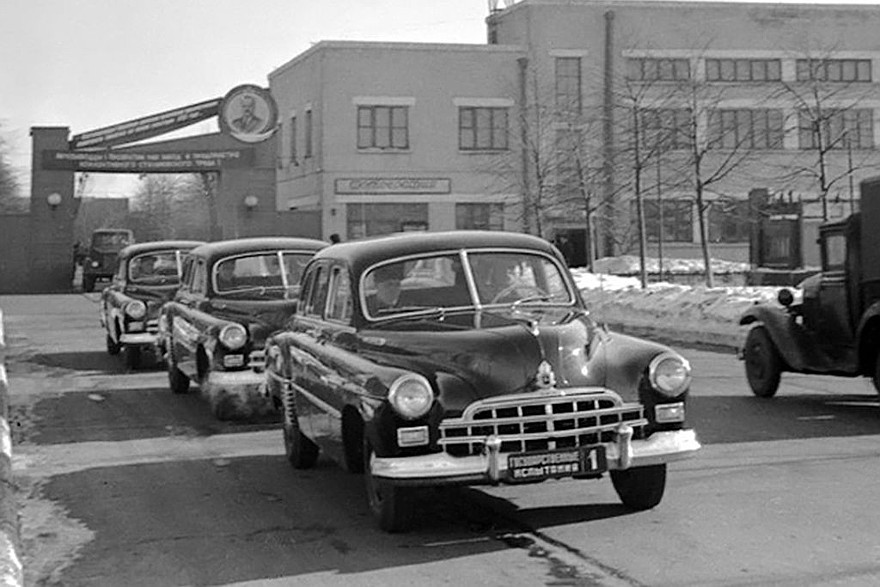 Первый лимузин из Горького: история разработки и судьба ЗИМ ГАЗ-12