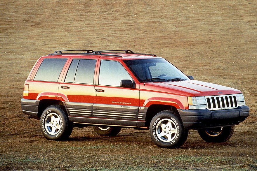 Комплектация Laredo после обновления выглядела так