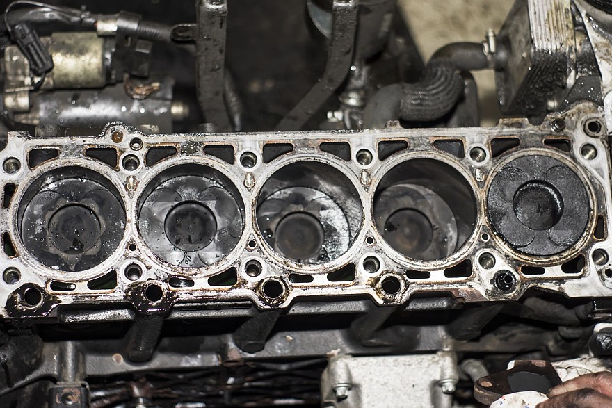 Танцы поршней с клапанами: почему «безвтыковые» двигатели уходят в прошлое