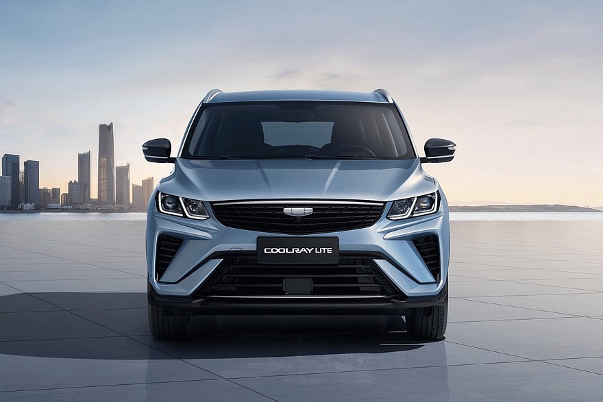 Глобальный кроссовер Geely Coolray пережил рестайлинг