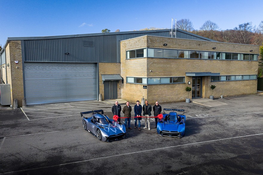 Фабрика McMurtry Automotive в Уоттон-андер-Эдж